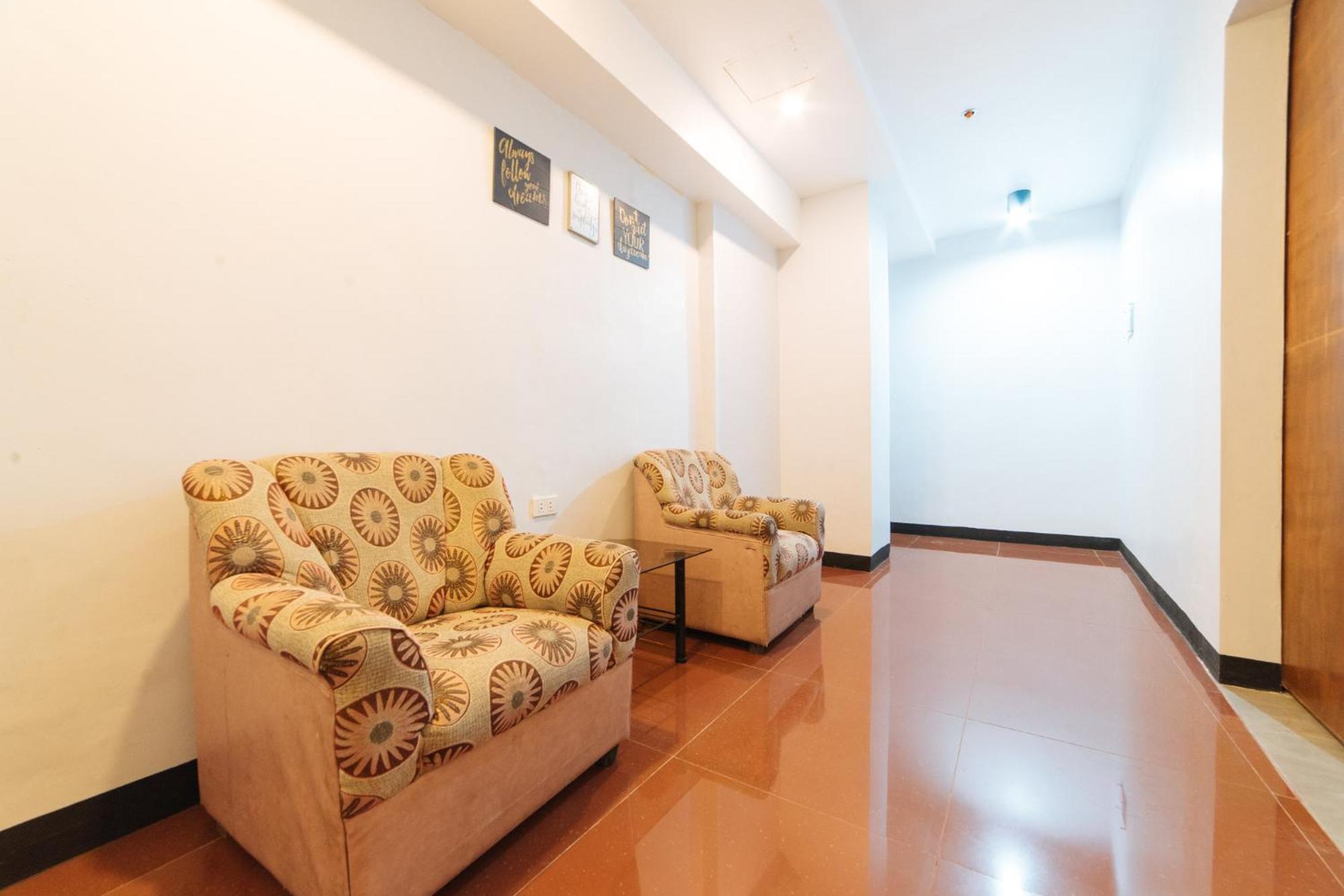 Reddoorz At Nirvana Pension House Bacolod Exterior photo